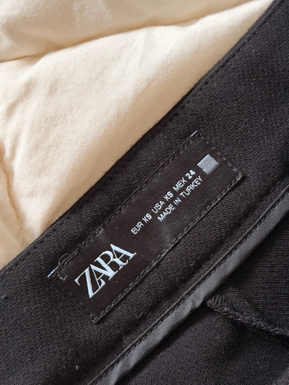 Zara Black Pleated Mini Skort - Picture 3 of 3
